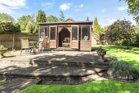7 Burleigh Park, Cobham, KT11 2DU