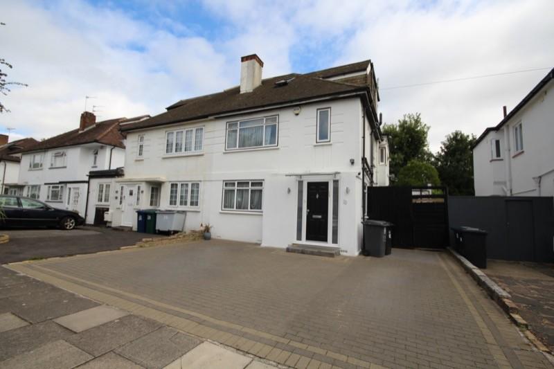 The Grove, Edgware, Greater London. HA8 9QB 5 bed semidetached house