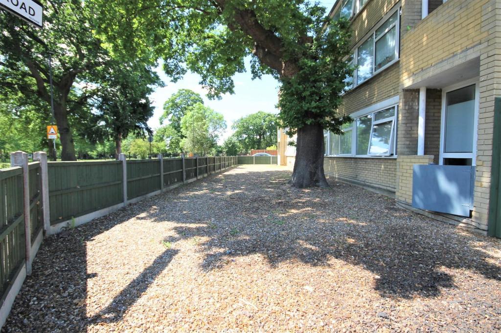 Communal ground