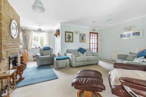 34 Ashfield Road, Carterton, OX18 3RD