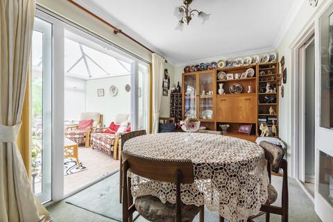 34 Ashfield Road, Carterton, OX18 3RD