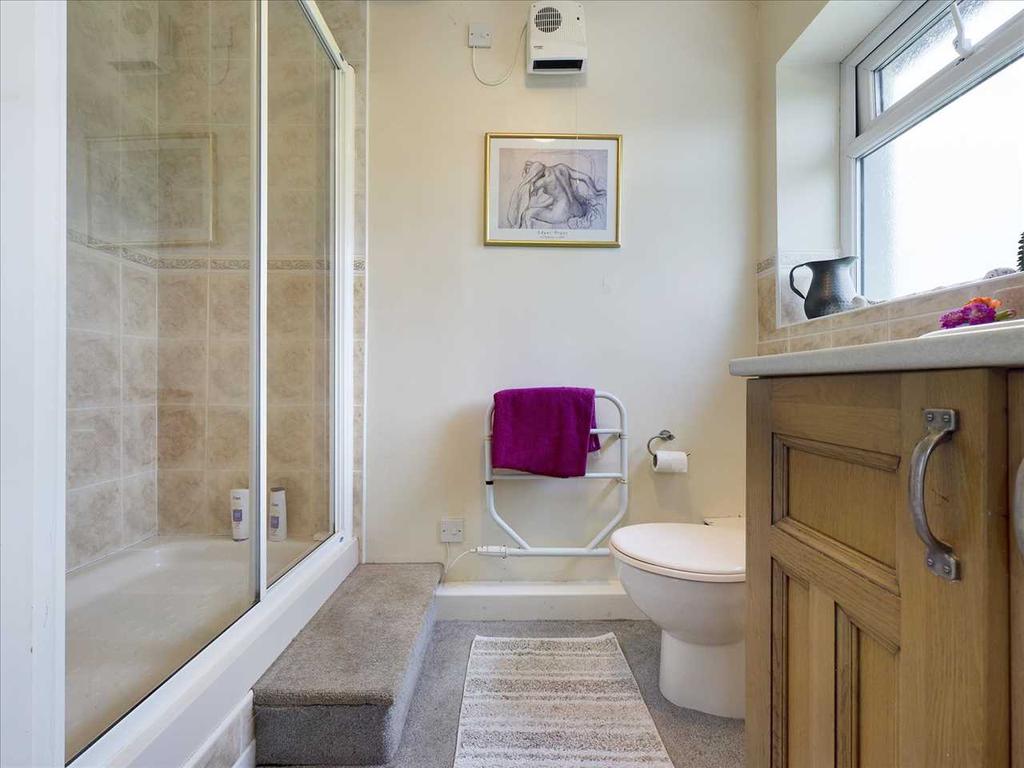 En Suite Shower Room