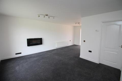 17 Brookmead, Thornbury, Bristol, BS35 2XG