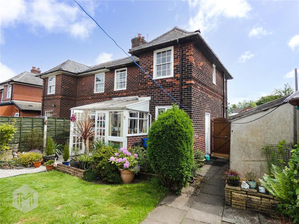 Prestwich Avenue, Leigh, WN7 3 bed semidetached house £150,000