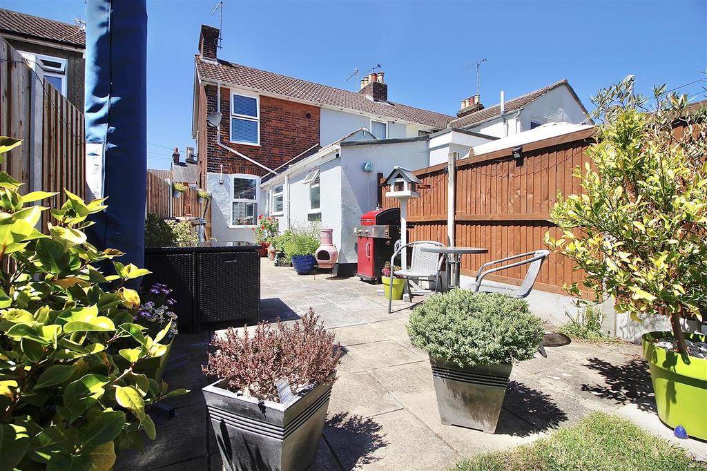 Kemball Street, Ipswich 2 bed townhouse £200,000
