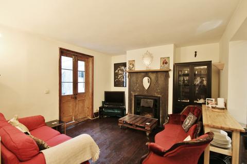 2 bedroom flat to rent - Edith Road, Hammersmith, W14