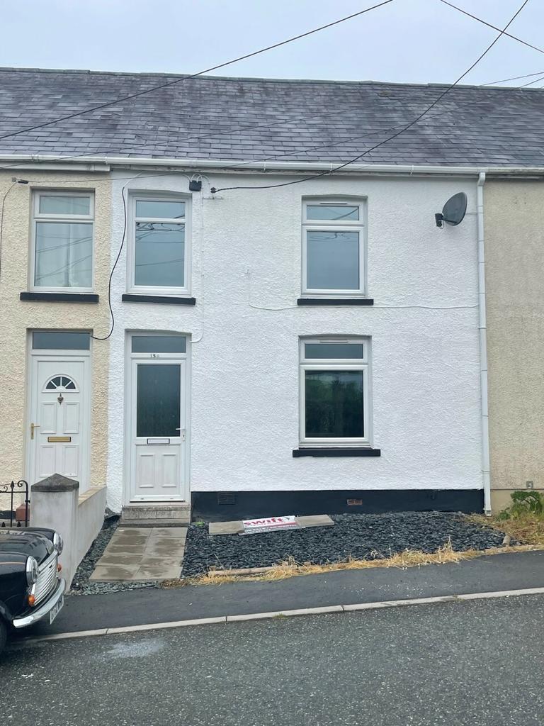 Gate Road, Penygroes 3 bed terraced house £670 pcm (£155 pw)