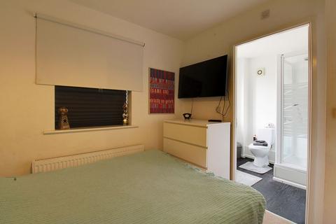 58 Bay Avenue, Bilston, WV14 0TT
