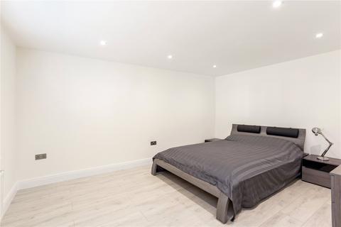 3 bedroom apartment for sale - Townsend Way, Northwood, Middlesex, HA6