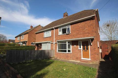 70 Surley Row, Emmer Green, Reading, RG4 8NB