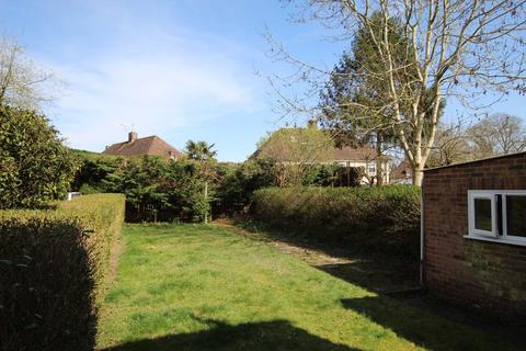 70 Surley Row, Emmer Green, Reading, RG4 8NB