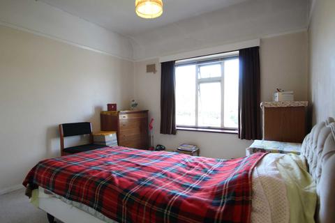 70 Surley Row, Emmer Green, Reading, RG4 8NB