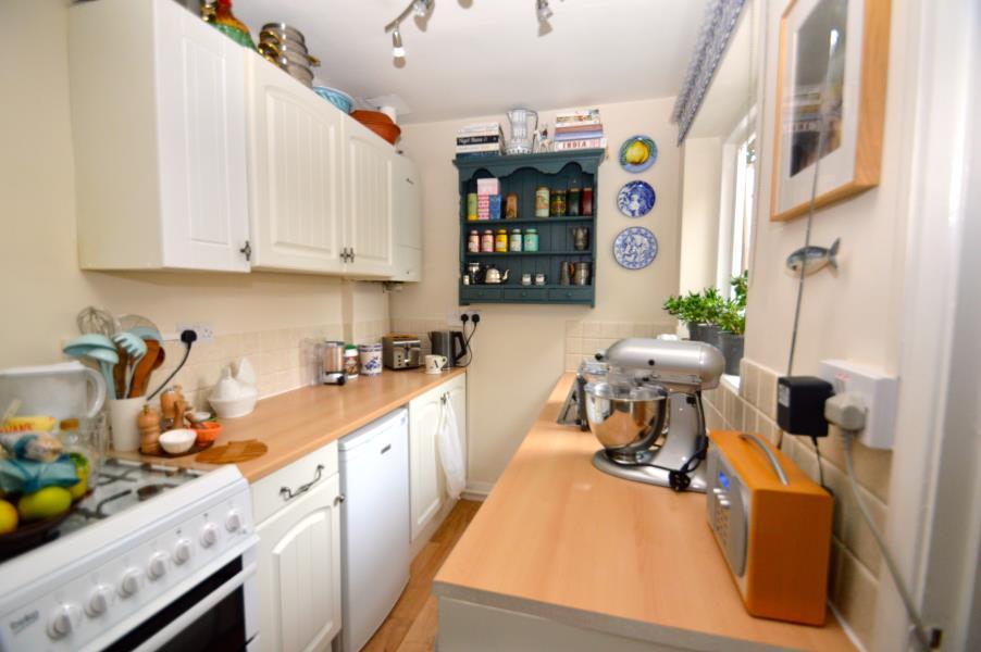 Prince Consort Cottages, Windsor 2 bed terraced house for sale £340,000