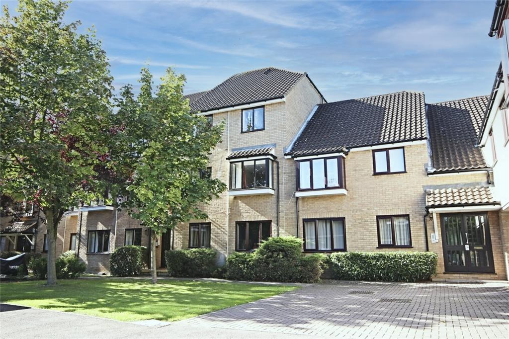 The Meadows, Sawbridgeworth, Essex 1 bed flat £775 pcm (£179 pw)
