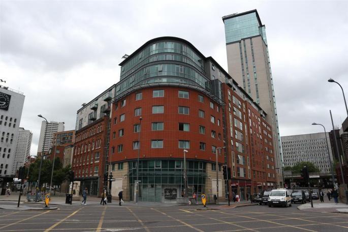 1 Bedroom Apartment Available TO LET