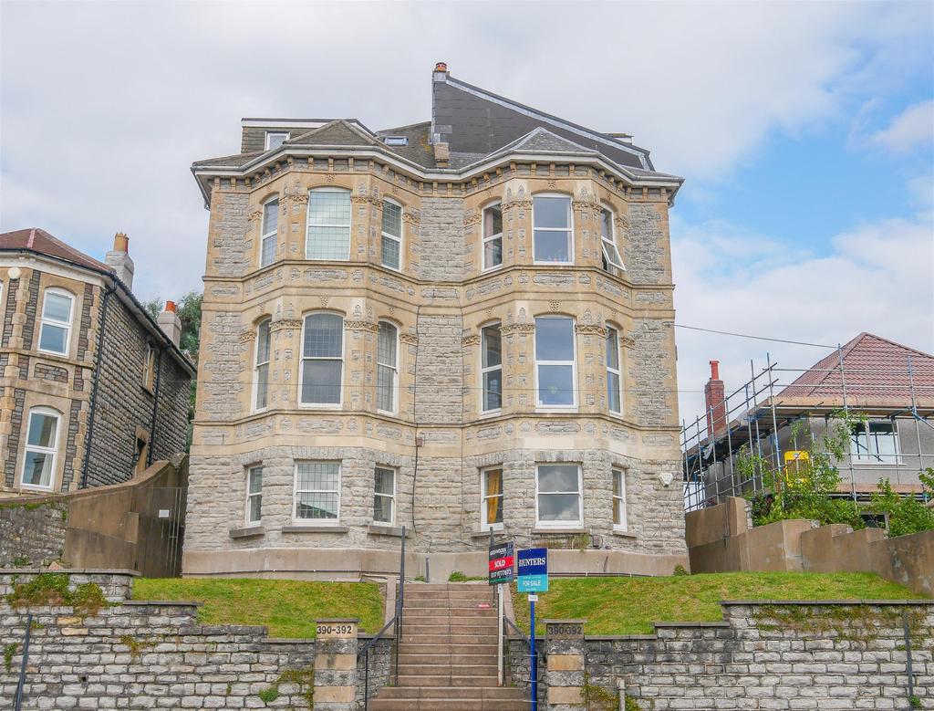 Wells Road, Bristol, BS4 2QP 1 bed flat £190,000