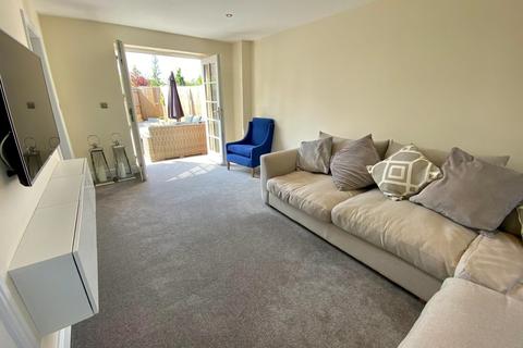8 Hawthorn Grove, Hunsingore, Wetherby, LS22 5FA
