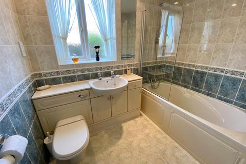 5 Cotterdale Holt, Collingham, Wetherby, LS22 5LS