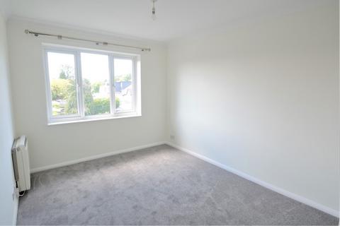 3 bedroom apartment to rent, Addlestone