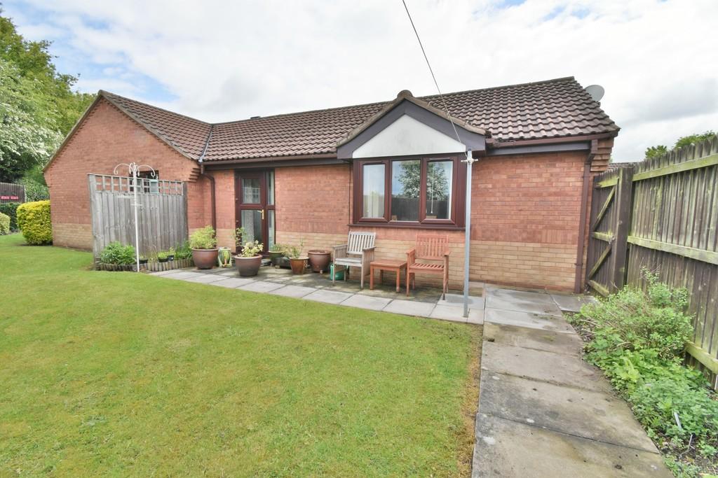 Ladywell Close, BurtononTrent 2 bed semidetached bungalow £125,000