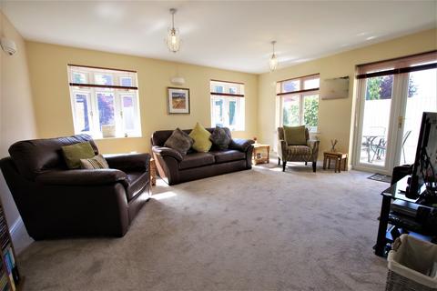 26 Mallens Croft, Bramshall, Uttoxeter, ST14 5NG