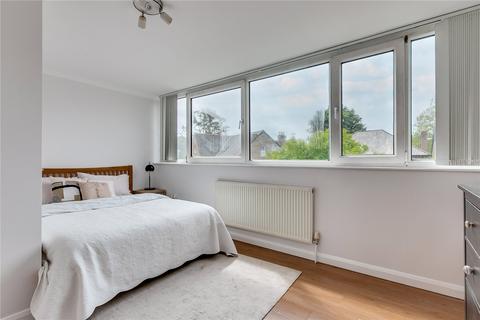 13b Grosvenor Road, London, W4 4EQ