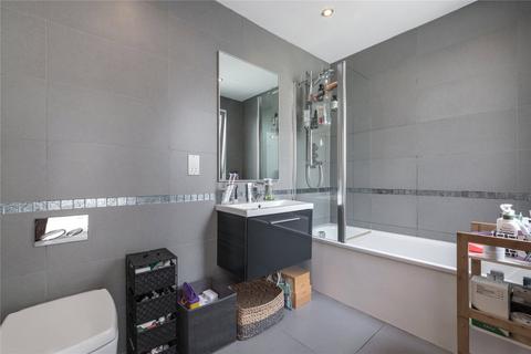 2 Waterfront Mews, London, N1 7FE