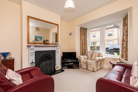 15 Avenue Road, Winchester, SO22 5AQ