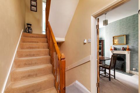 15 Avenue Road, Winchester, SO22 5AQ