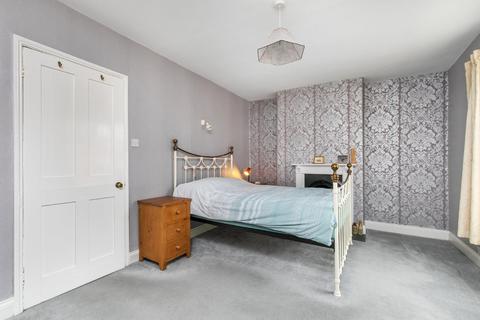 15 Avenue Road, Winchester, SO22 5AQ
