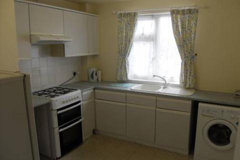 2 bedroom flat to rent, Fletcher Close, Hessle, East Yorkshire