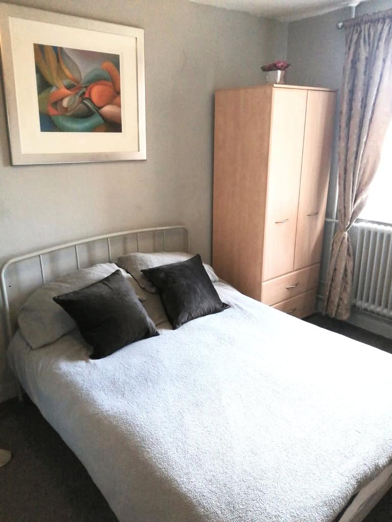 Montgomery House, Demesne Road, Manchester, M16 Apartment £6,000