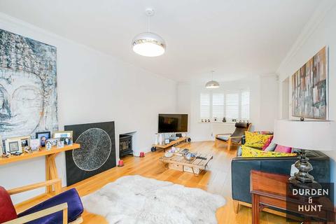 57 The Shearers, Bishop's Stortford, CM23 4AZ