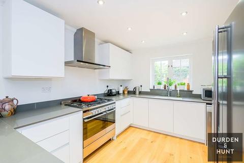 57 The Shearers, Bishop's Stortford, CM23 4AZ