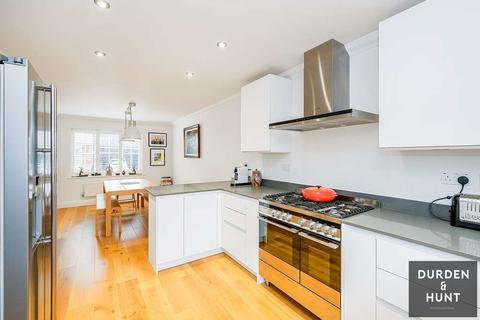 57 The Shearers, Bishop's Stortford, CM23 4AZ