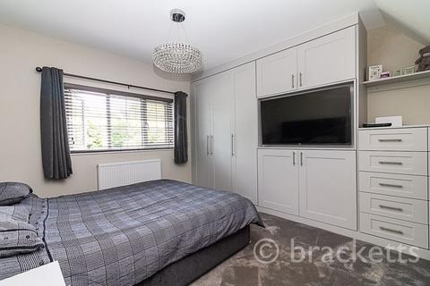 4 Down Avenue, Lamberhurst, Tunbridge Wells, TN3 8HR
