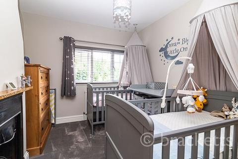 4 Down Avenue, Lamberhurst, Tunbridge Wells, TN3 8HR