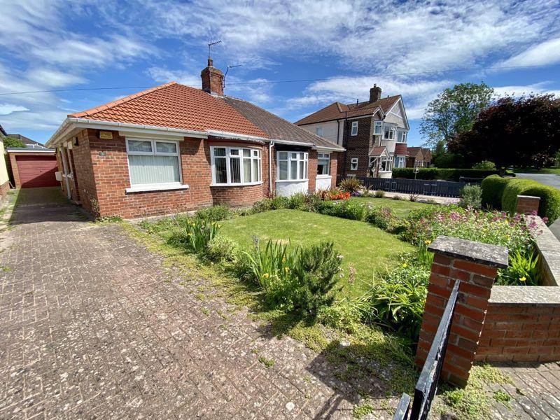 Orchard Road, Thornaby, Stockton, TS17 0AW 2 bed semidetached bungalow