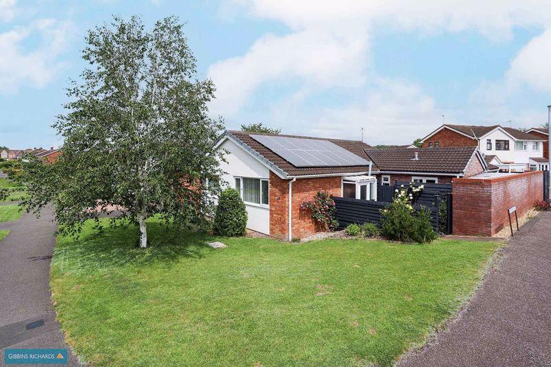 Claremont Drive, Taunton 3 bed bungalow £350,000