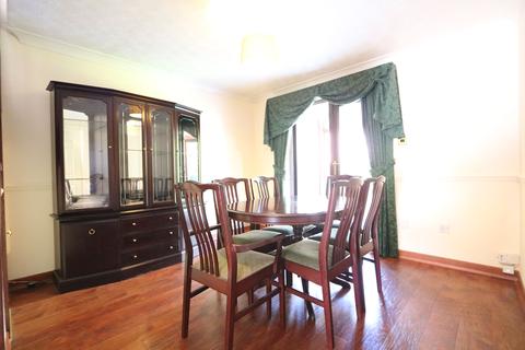 21 Chance Close, Grays, RM16 6QE