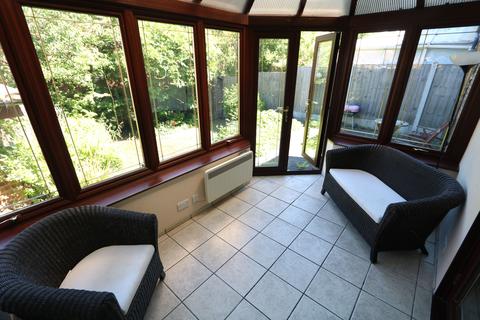 21 Chance Close, Grays, RM16 6QE