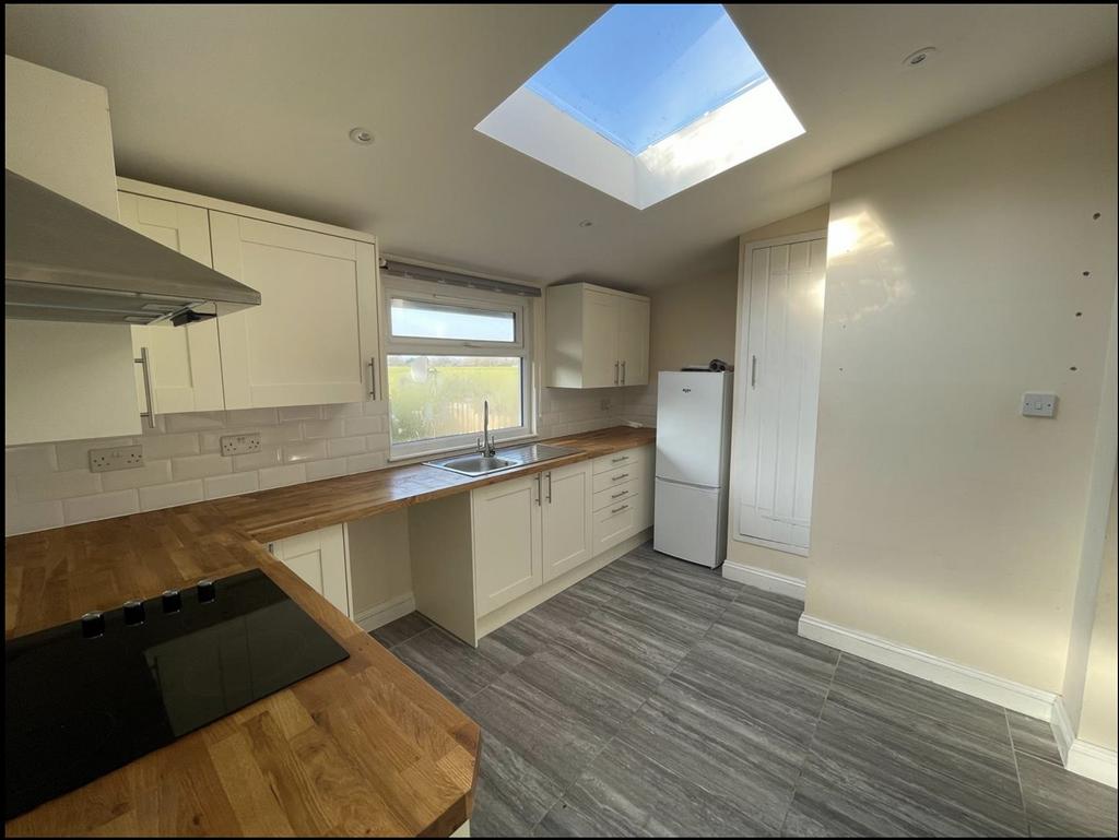 London Road, Hildenborough, Kent 2 bed house £1,495 pcm (£345 pw)