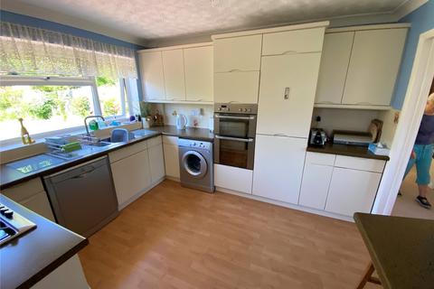 31 Albert Road, Rayleigh, SS6 8HN