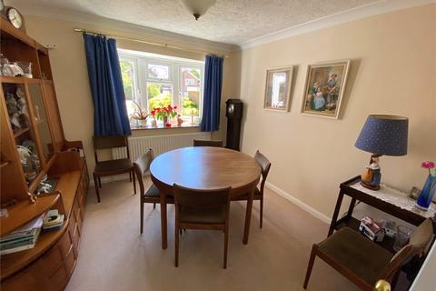31 Albert Road, Rayleigh, SS6 8HN