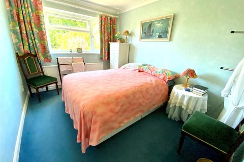 31 Albert Road, Rayleigh, SS6 8HN