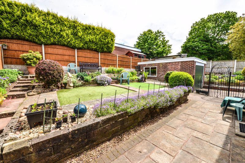 Lawrence Drive, Swynnerton, Stone 3 bed detached bungalow £240,000