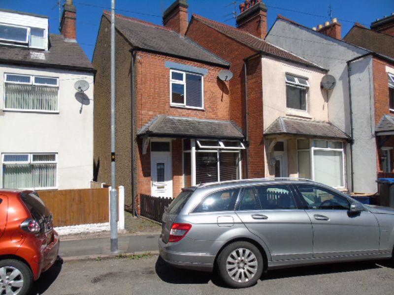 Factory Road, Hinckley 2 bed terraced house £700 pcm (£162 pw)