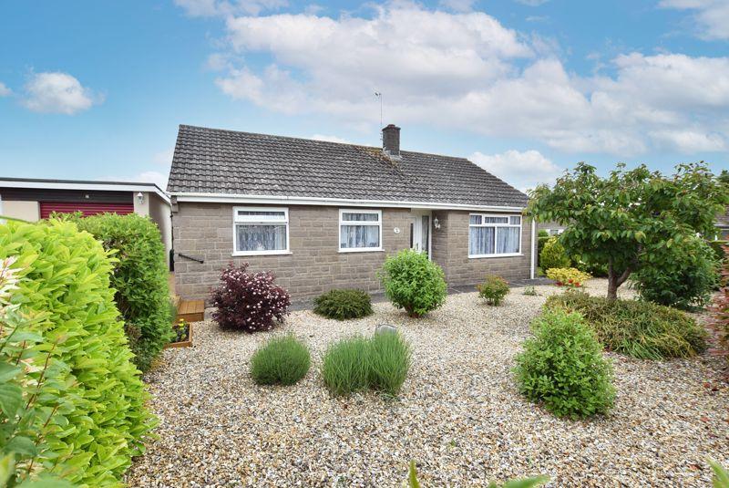 Stanchester Way, Curry Rivel 3 bed detached bungalow £299,950
