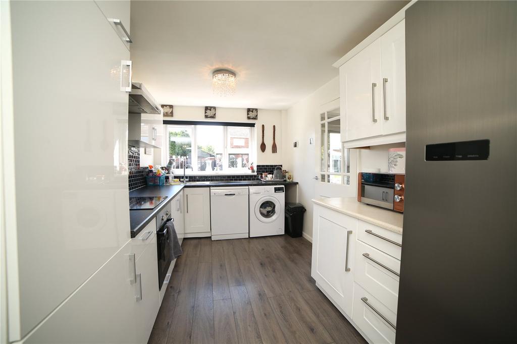Ashmore Drive, Trench, Telford... 3 bed semidetached house £185,000