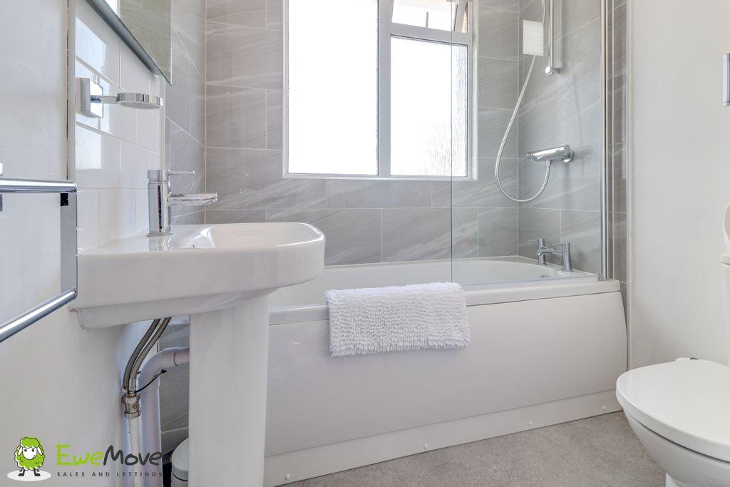 Modern Bathroom